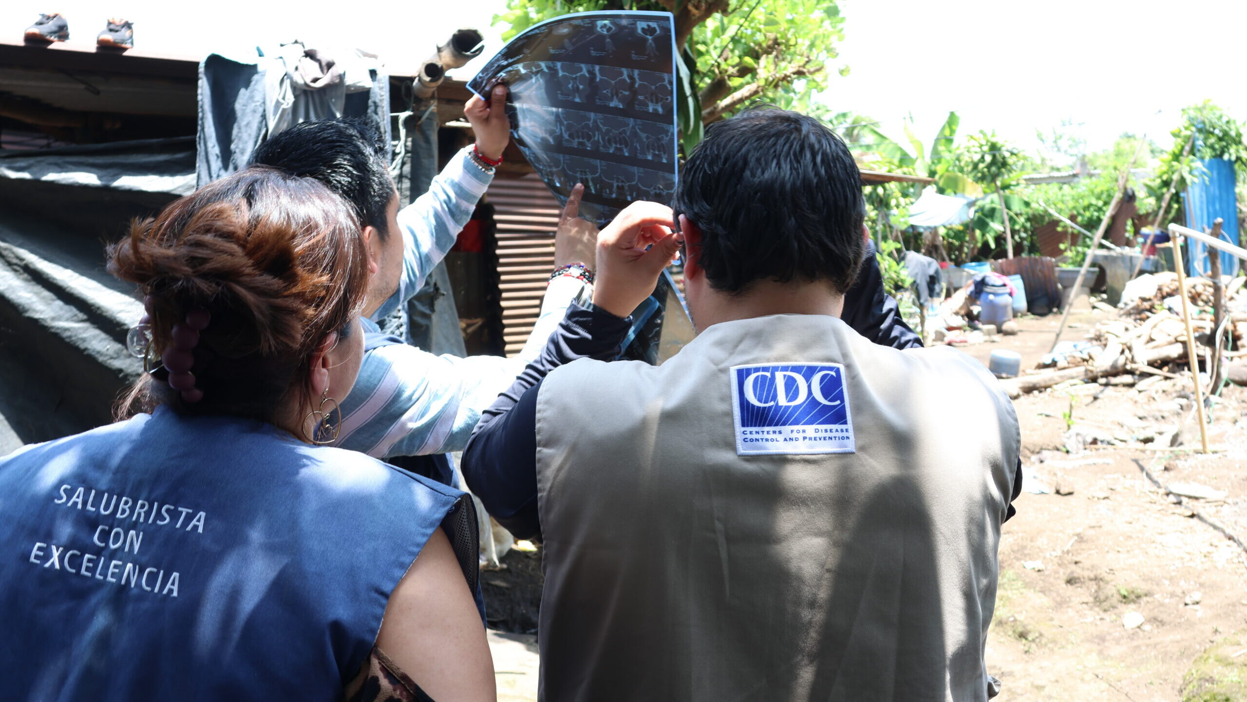 Disease detectives in Central America working in the field