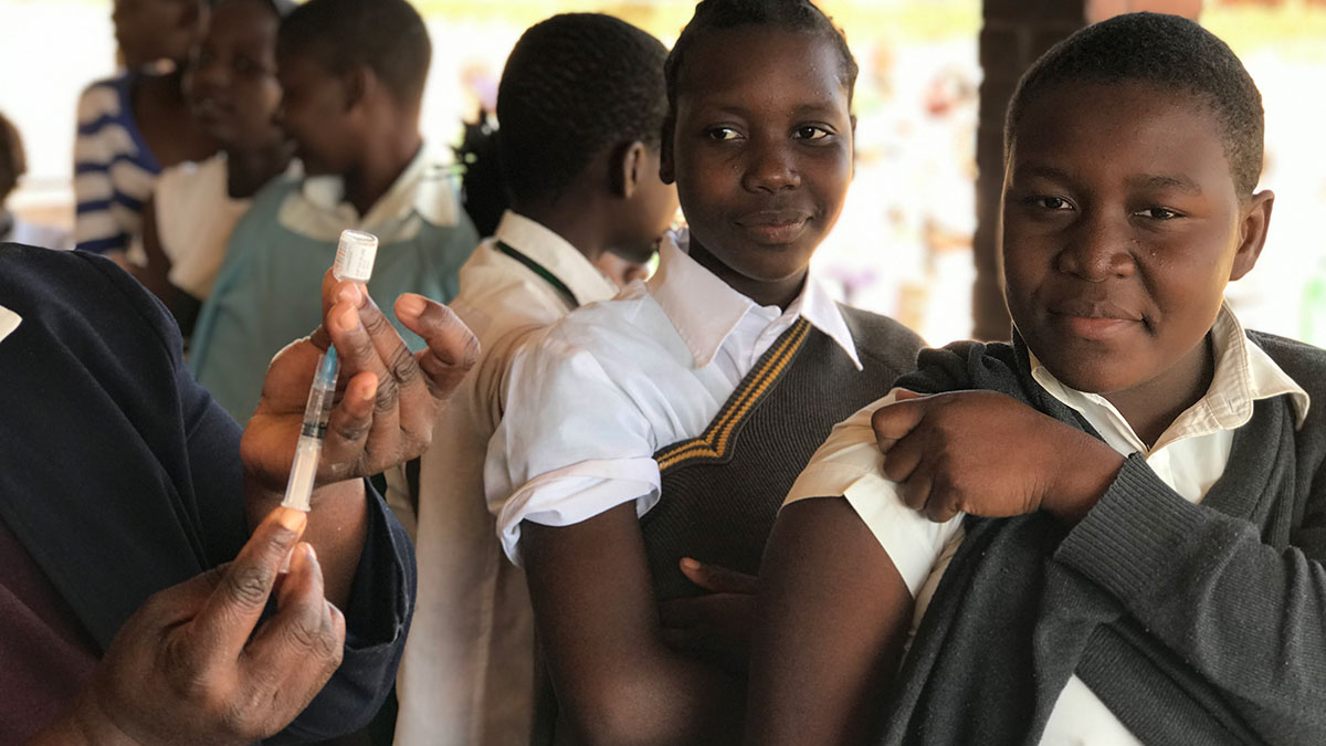 HPV vaccination in Zimbabwe Girls line up to get HPV vaccination in Zimbabwe