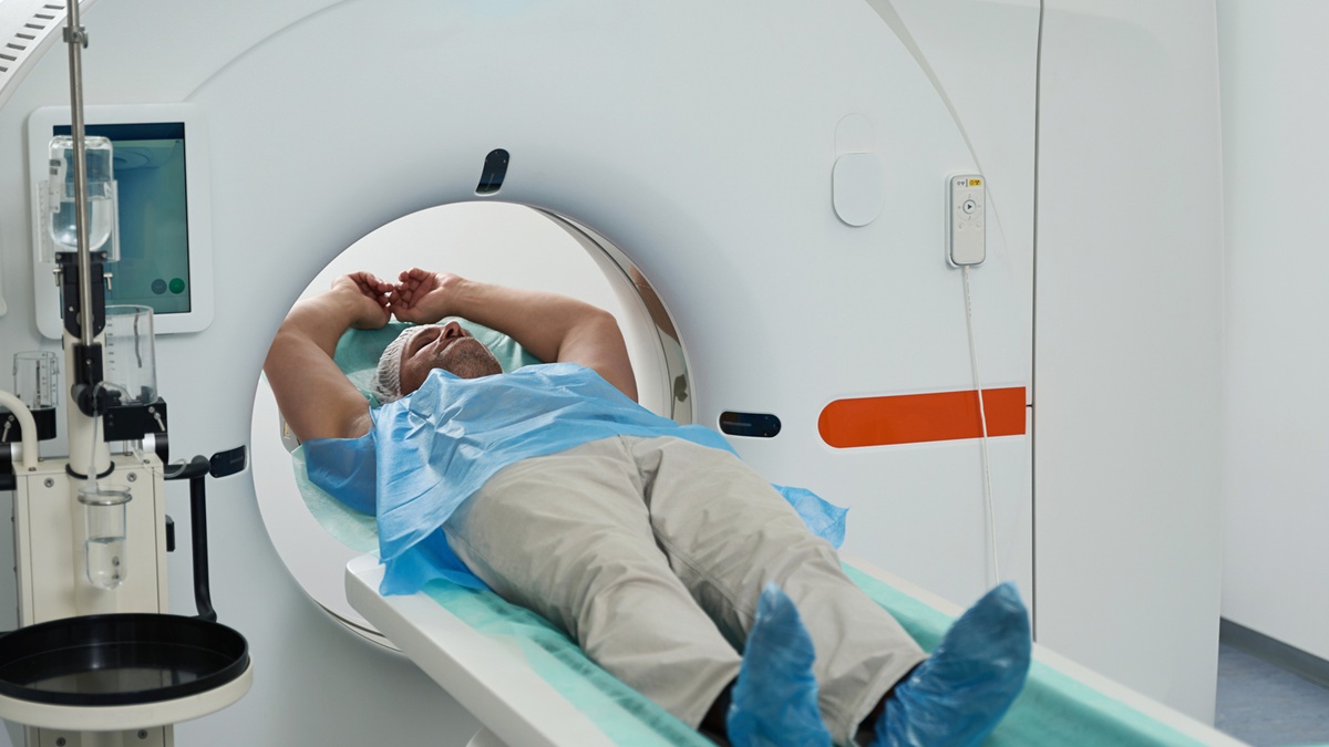 A man being screened for lung cancer