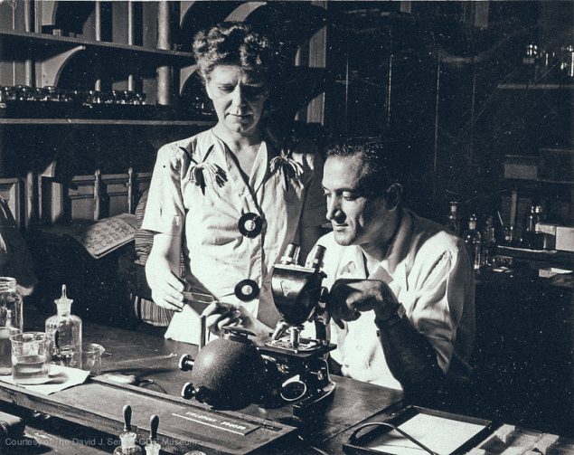 Laboratory 291 Peachtree Street Early researchers in the first CDC laboratory, 1945