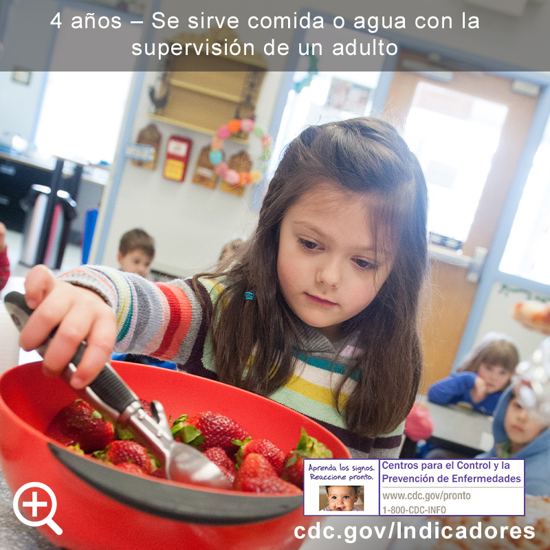 Se sirve comida o agua con la supervisi&oacute;n de un adulto