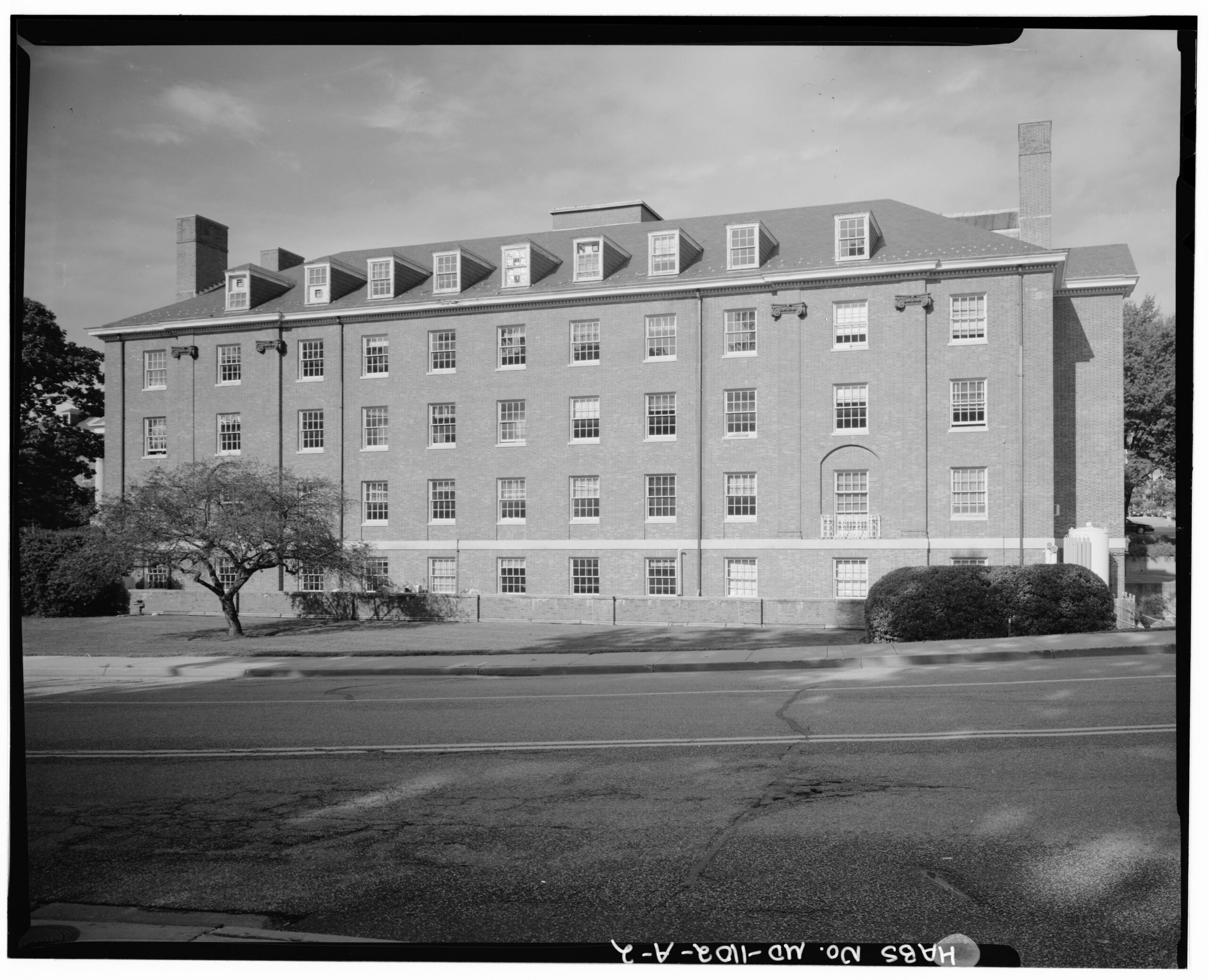 NIH Building 2 (in 1994). One of NIH's first three buildings in Bethesda was constructed in 1938 for NIOSH's direct predecessor, the Division of Industrial Hygiene.