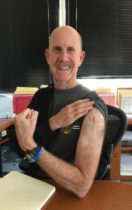Image of NIOSH Director getting the flu shot.