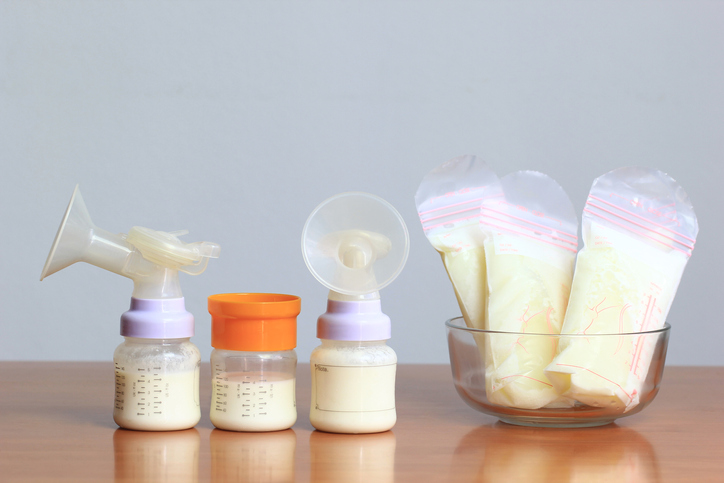 photo of pumped breast milk in storage bags.