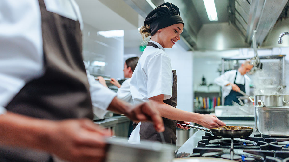 he-food-service-1200x675-1 Woman working in a restaurant kitchen